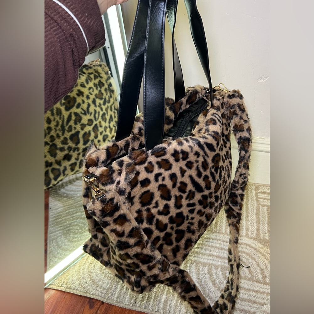 Leopard Print Faux Fur Tote Bag